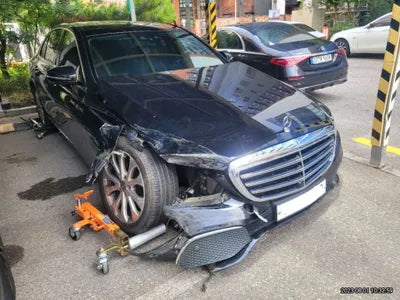 2017 Mercedes-Benz E 300 328KMWDDZF4KB8HA2 VIN:328KMWDDZF4KB8HA2