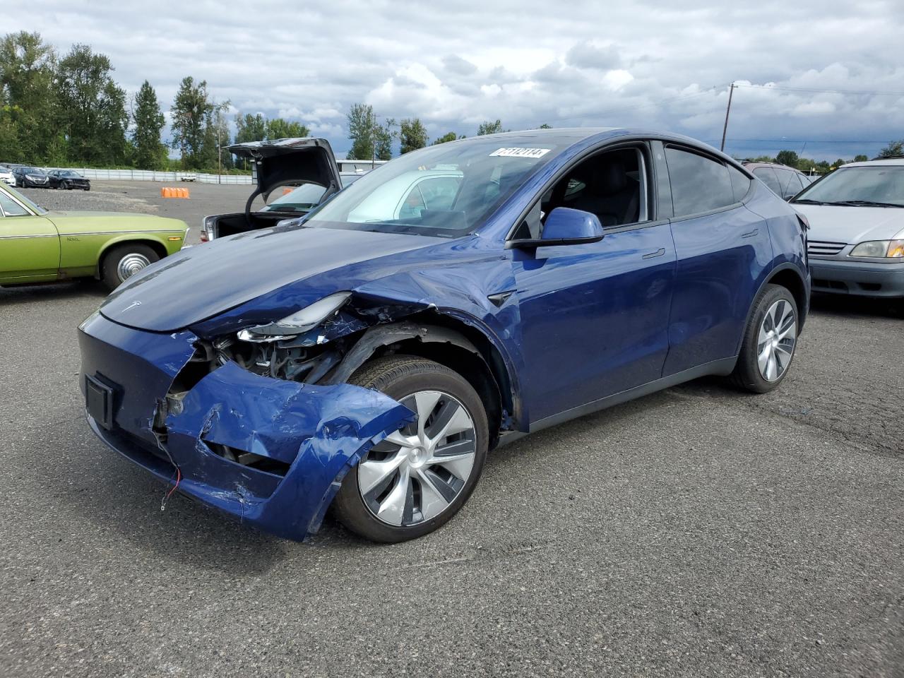 2023 TESLA MODEL Y  VIN:7SAYGDEE2PF592137