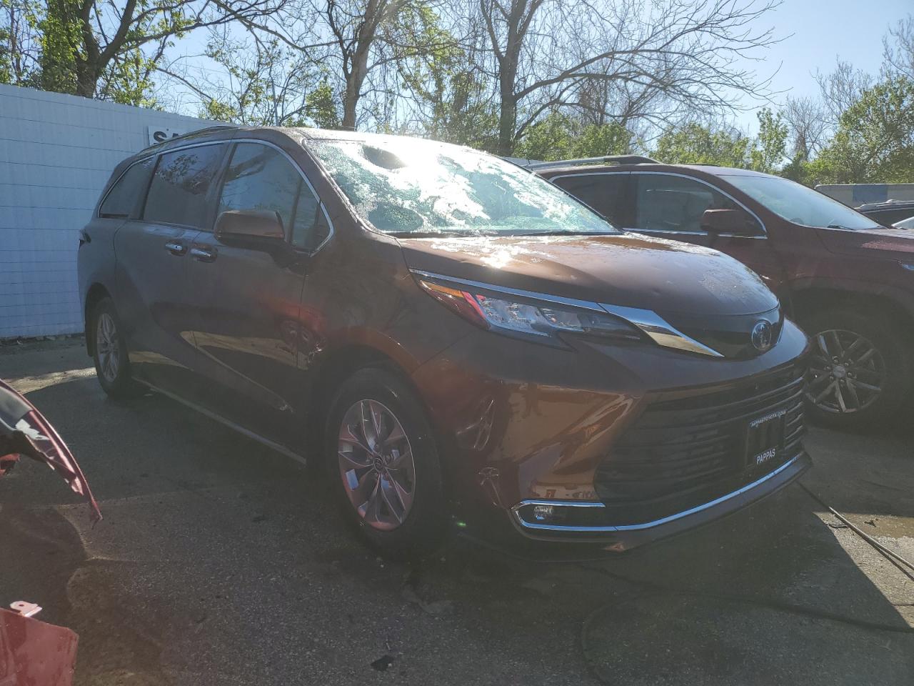 2022 TOYOTA SIENNA XLE VIN:5TDJSKFC3NS060127