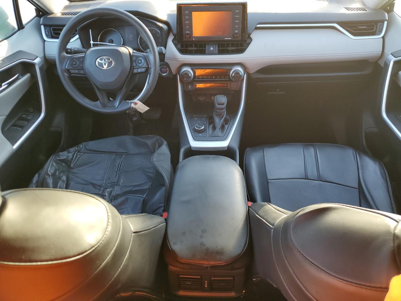 2022 TOYOTA RAV4 XLE VIN:4T3RWRFV9NU057572