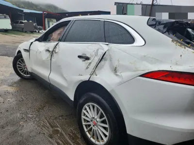 2018 Jaguar F-Pace 332KMSADCA2BNXJA2 VIN:332KMSADCA2BNXJA2