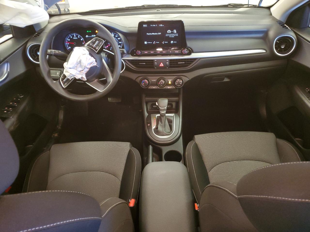 2024 KIA FORTE LX VIN:3KPF24AD8RE725623