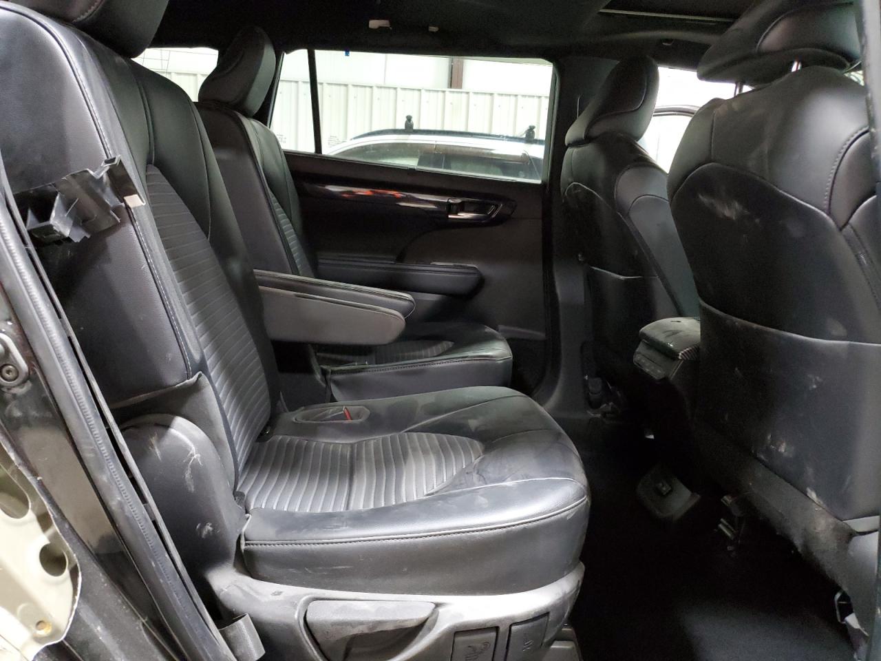 2022 TOYOTA HIGHLANDER XSE VIN:5TDLZRBH7NS184271