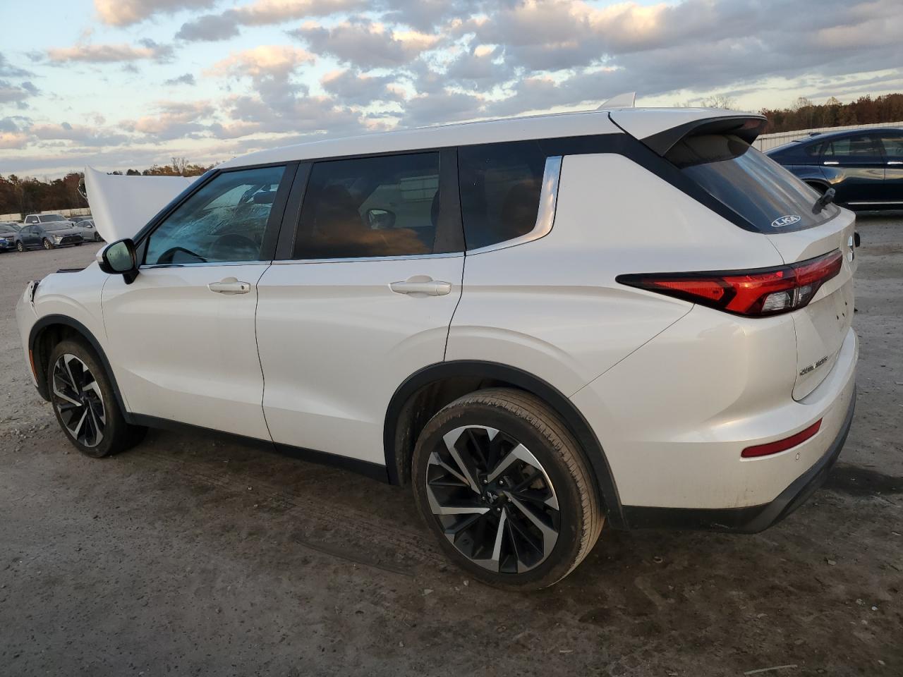 2022 MITSUBISHI OUTLANDER ES VIN:JA4J4TA80NZ048531