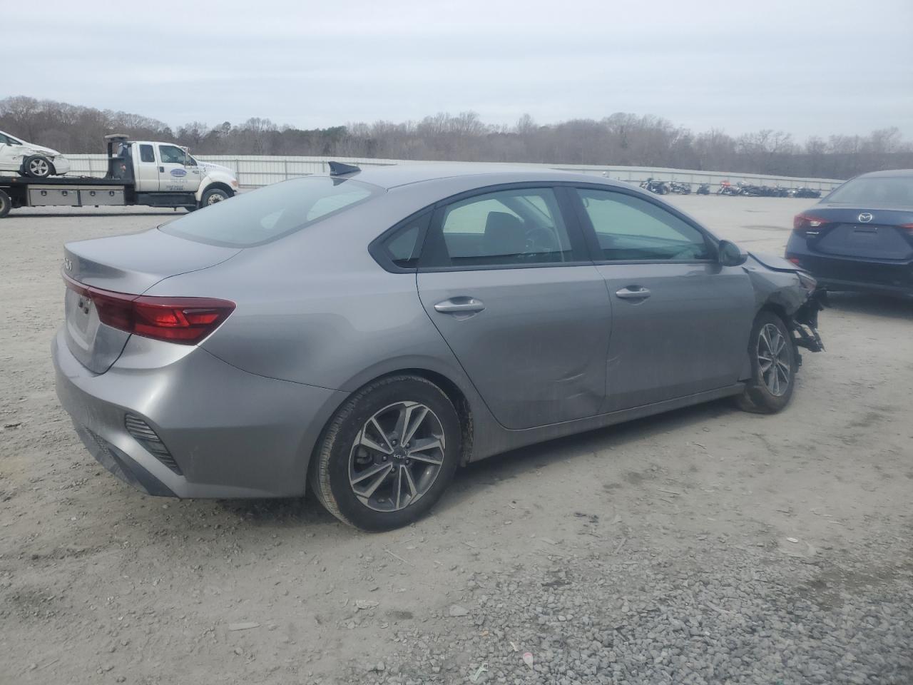 2024 KIA FORTE LX VIN:3KPF24AD9RE727932