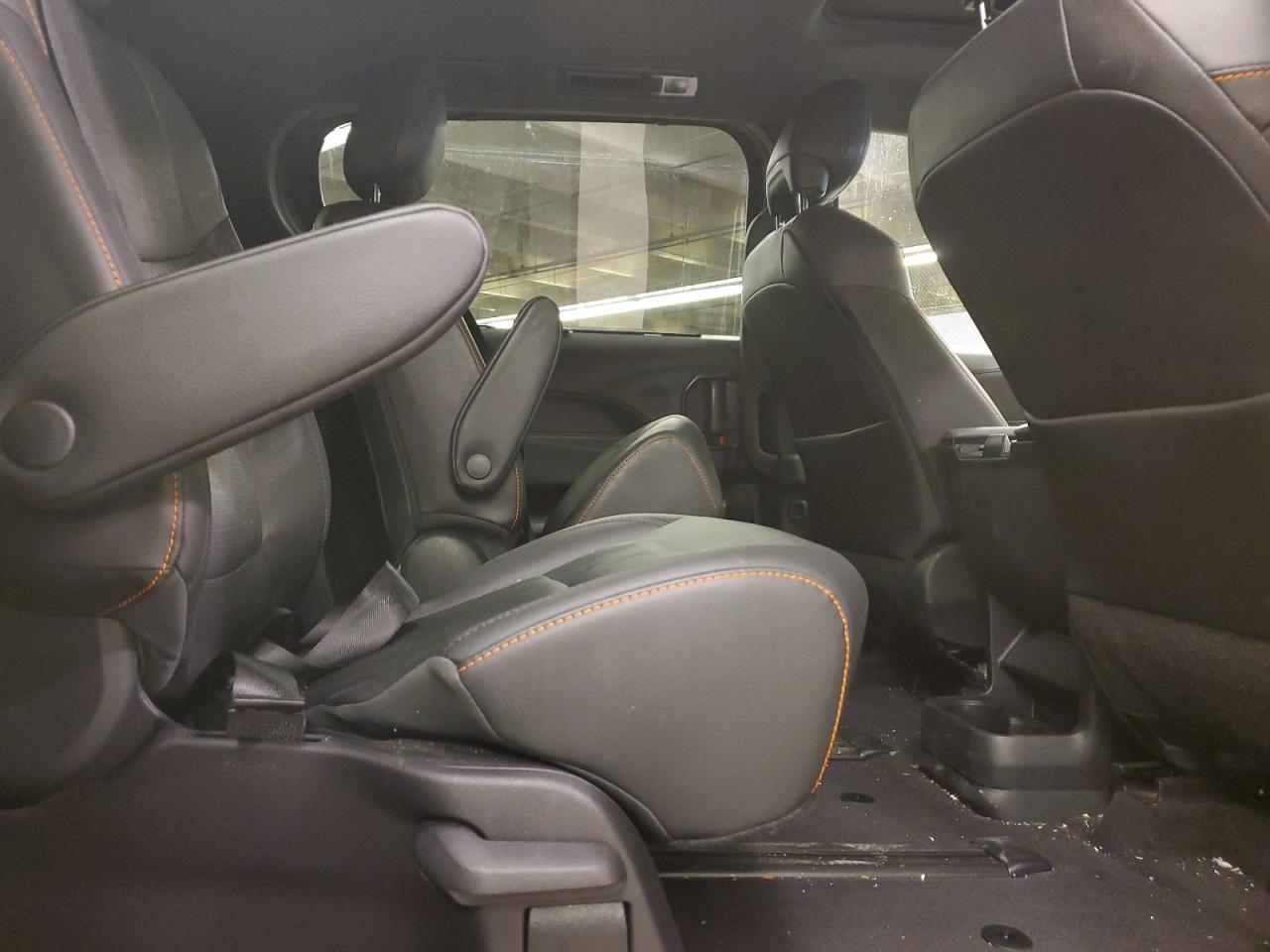 2022 TOYOTA SIENNA XSE VIN:5TDXSKFC1NS069404