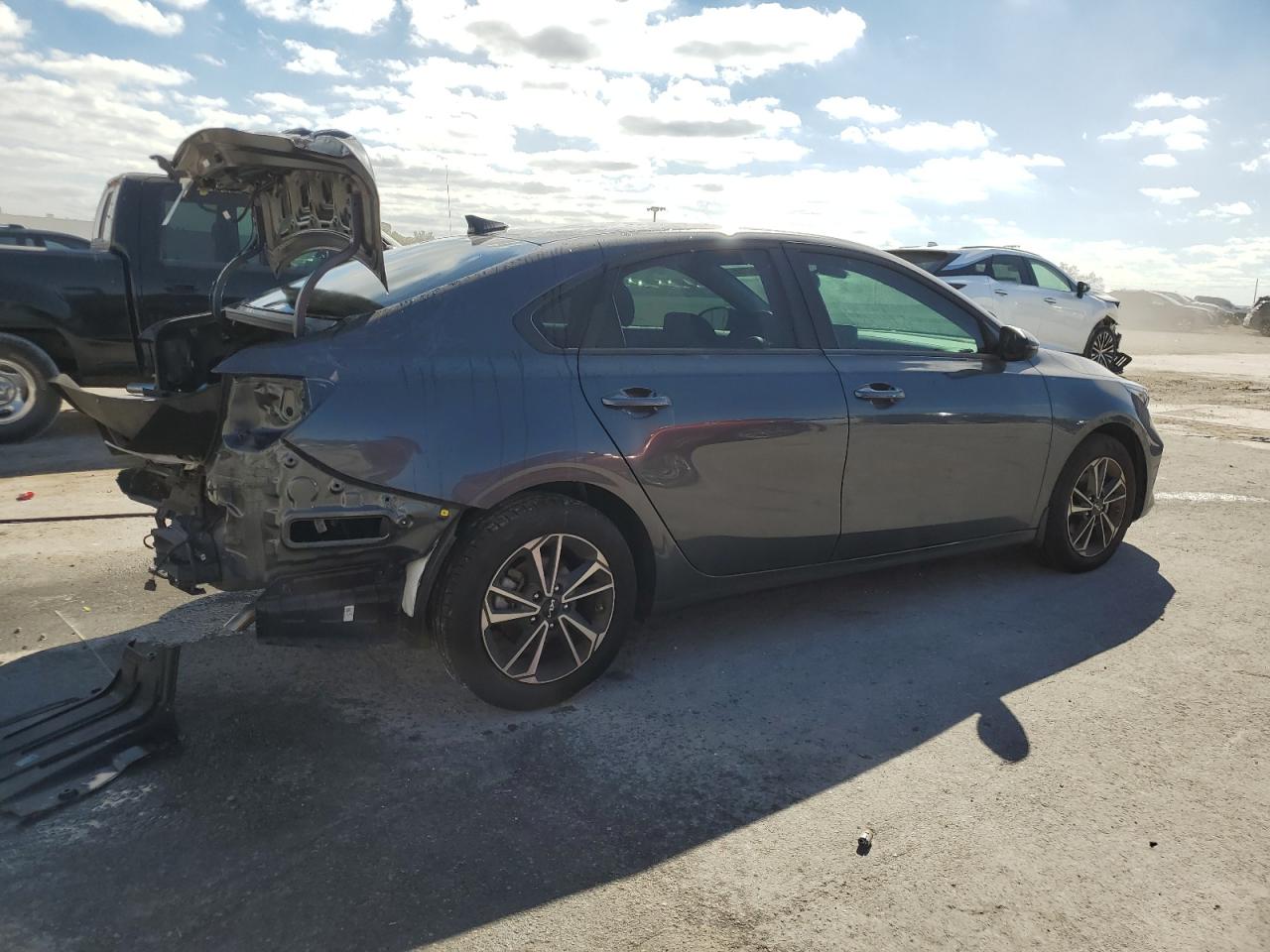 2024 KIA FORTE LX VIN:3KPF24AD5RE713879