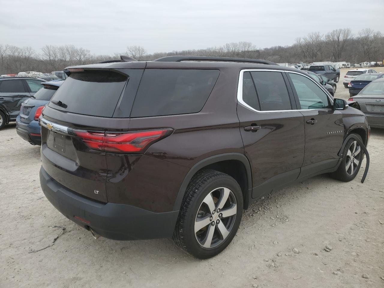 2022 CHEVROLET TRAVERSE LT VIN:1GNERHKW5NJ174425
