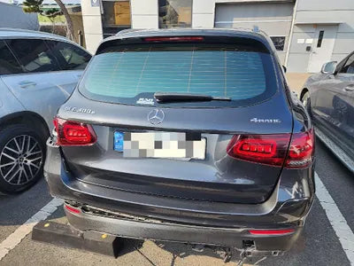 2021 Mercedes-Benz GLC 300 VIN: