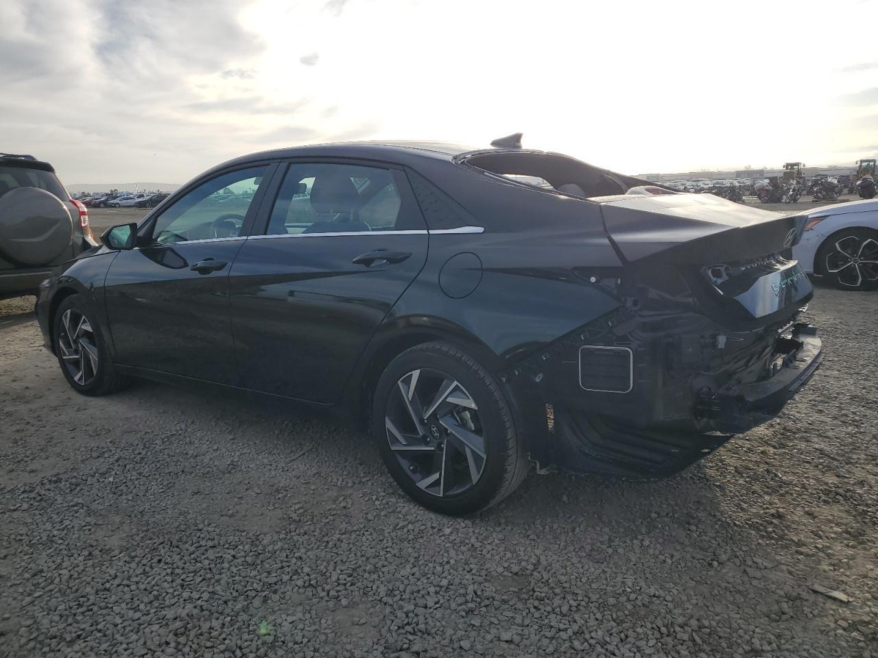 2024 HYUNDAI ELANTRA SEL VIN:KMHLS4DG5RU794176