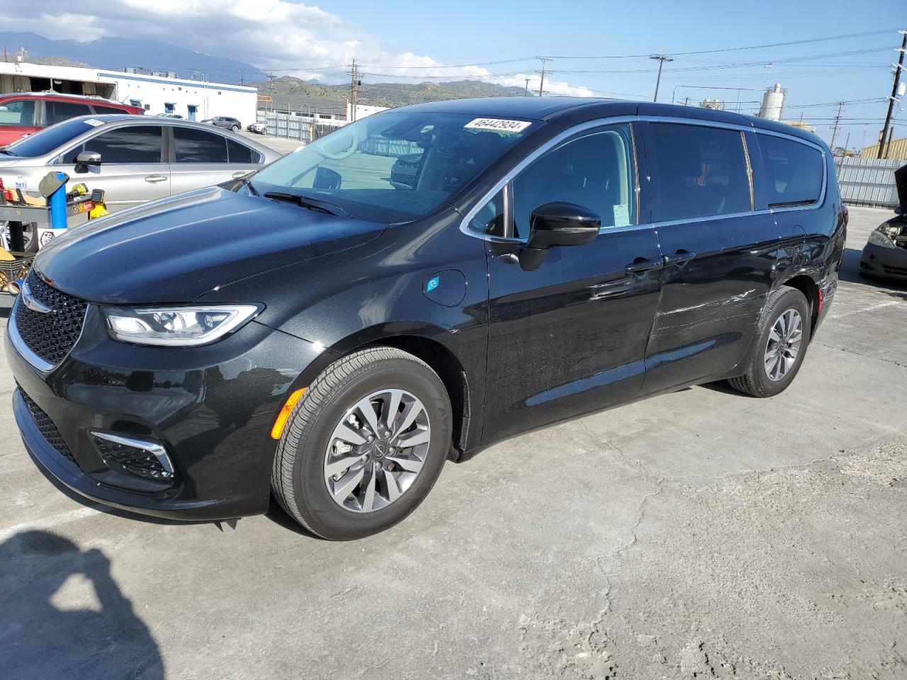 2023 CHRYSLER PACIFICA HYBRID TOURING L VIN:2C4RC1L70PR543779