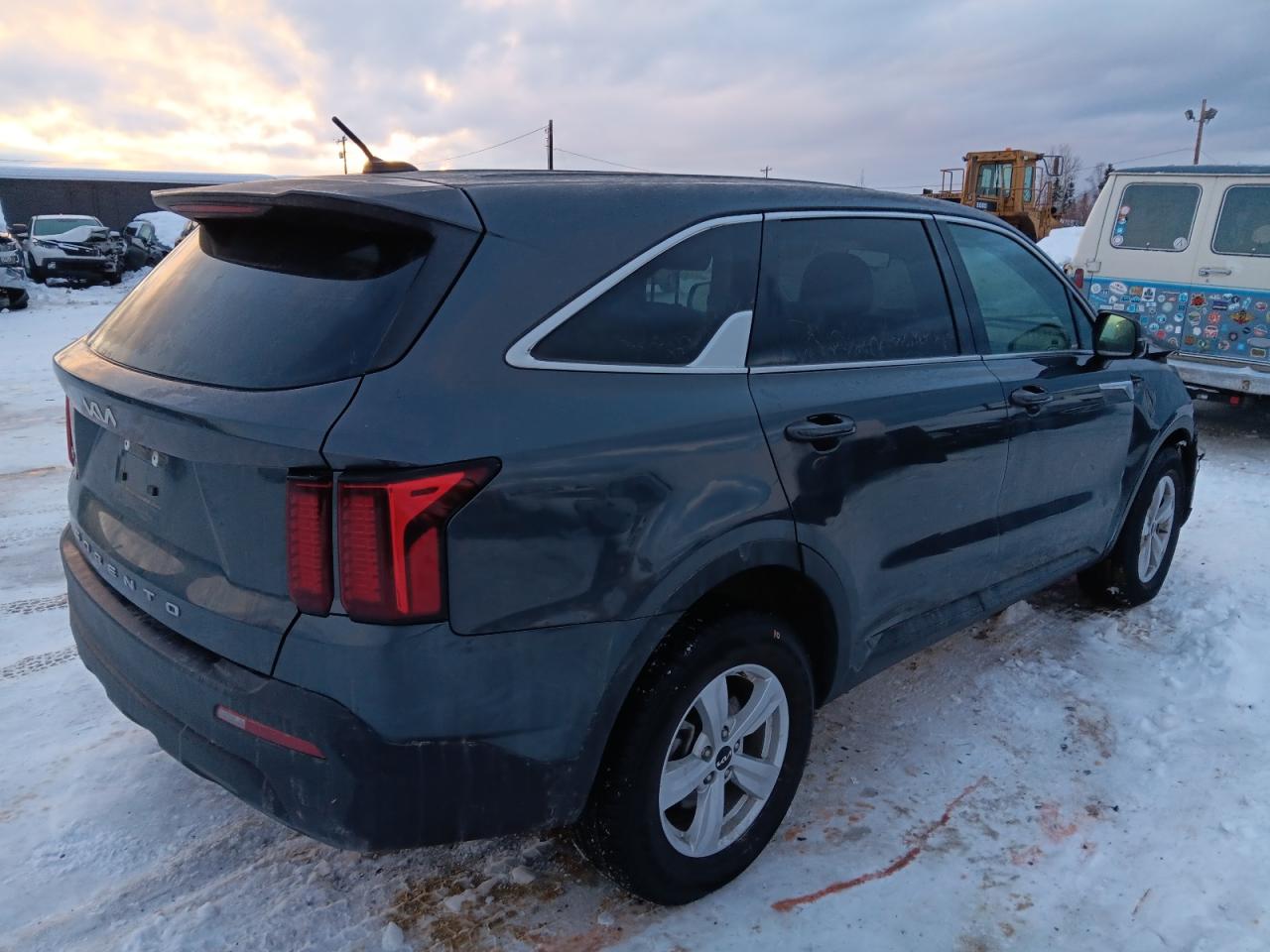 2022 KIA SORENTO LX VIN:5XYRGDLC6NG100959