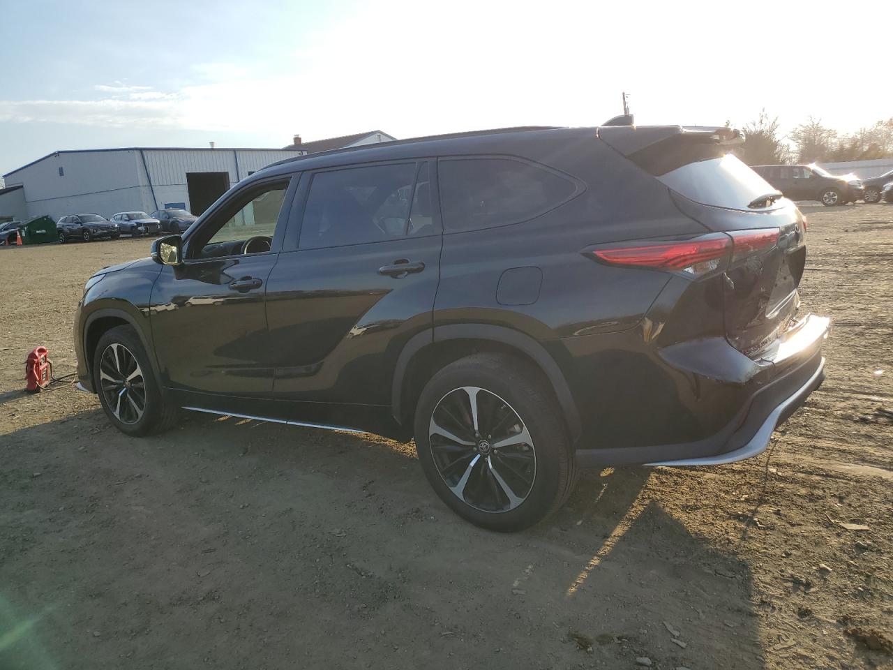 2022 TOYOTA HIGHLANDER XSE VIN:5TDLZRBH4NS213760