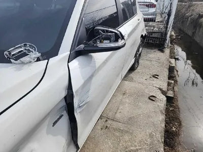 2017 BMW 118 WBA1S5105H5G77165 VIN:WBA1S5105H5G77165