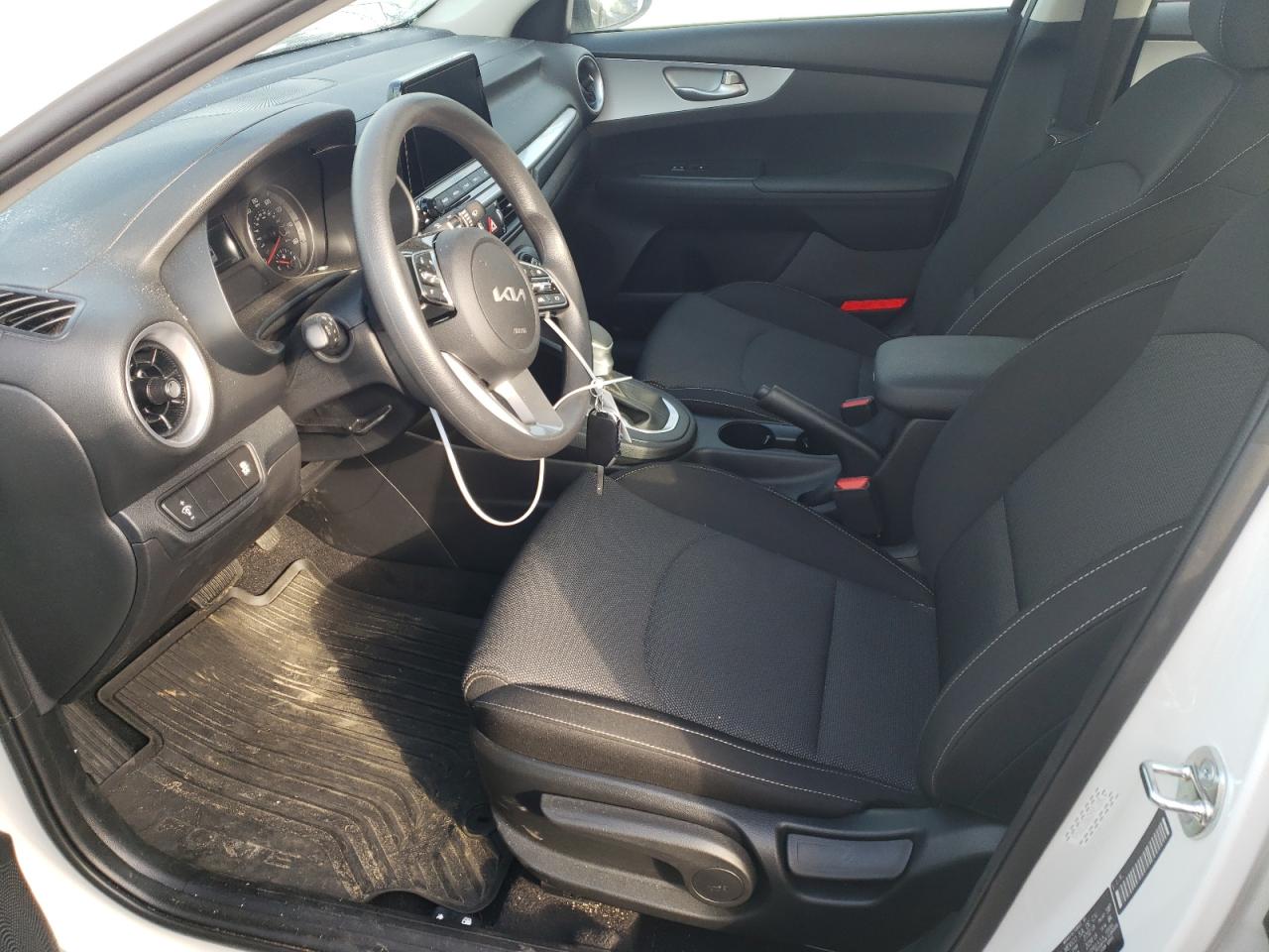 2024 KIA FORTE LX VIN:3KPF24AD9RE728966