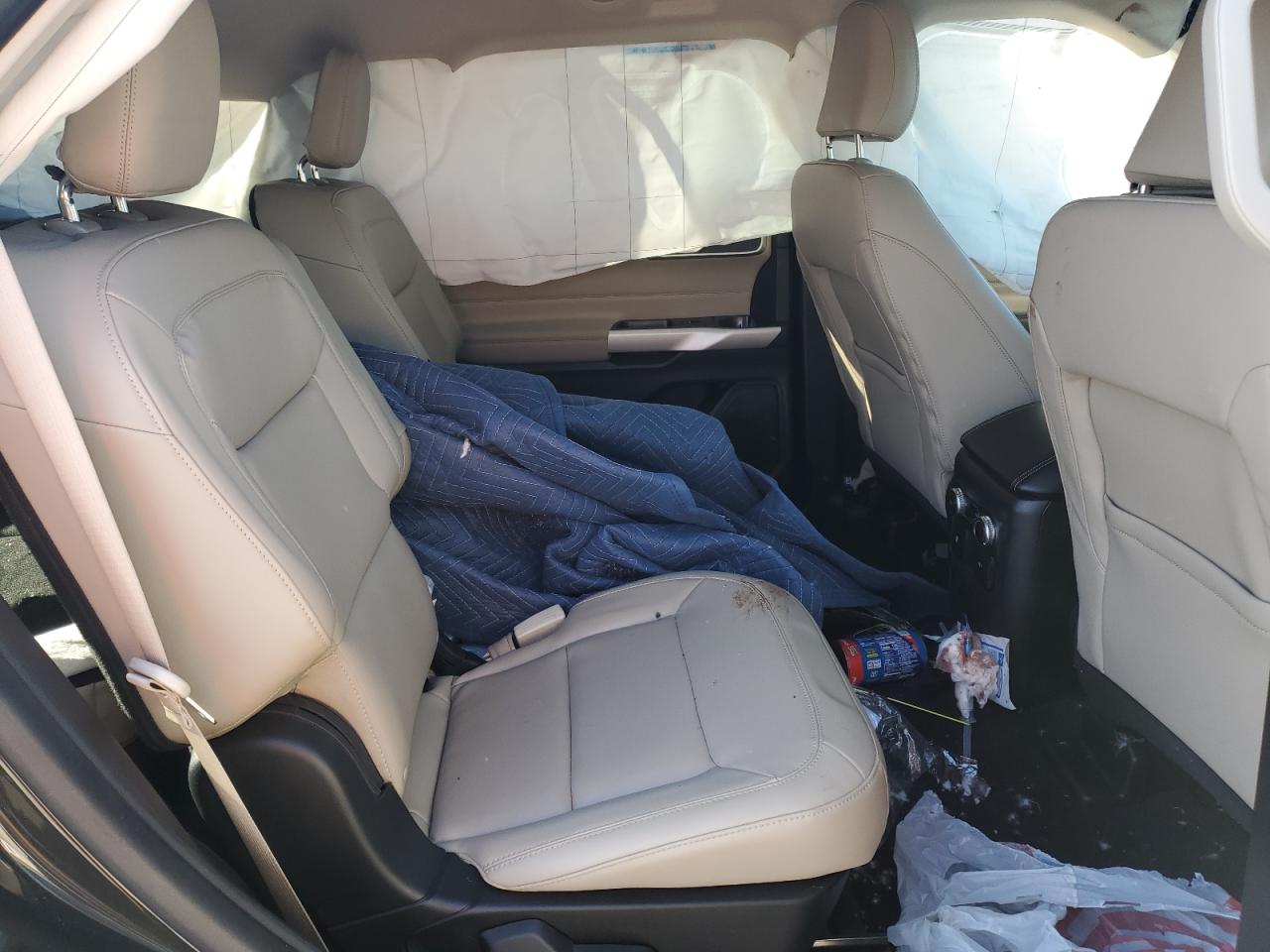 2022 FORD EXPLORER XLT VIN:1FMSK8DH8NGA68428