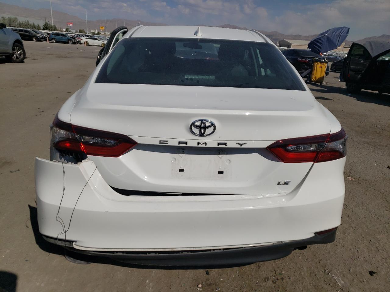 2022 TOYOTA CAMRY LE VIN:4T1C11AK7NU663822