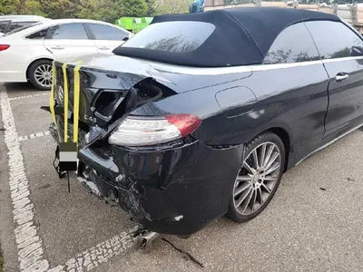 2017 Mercedes-Benz C 200 937KMWDDWK4CB4HF4 VIN:937KMWDDWK4CB4HF4