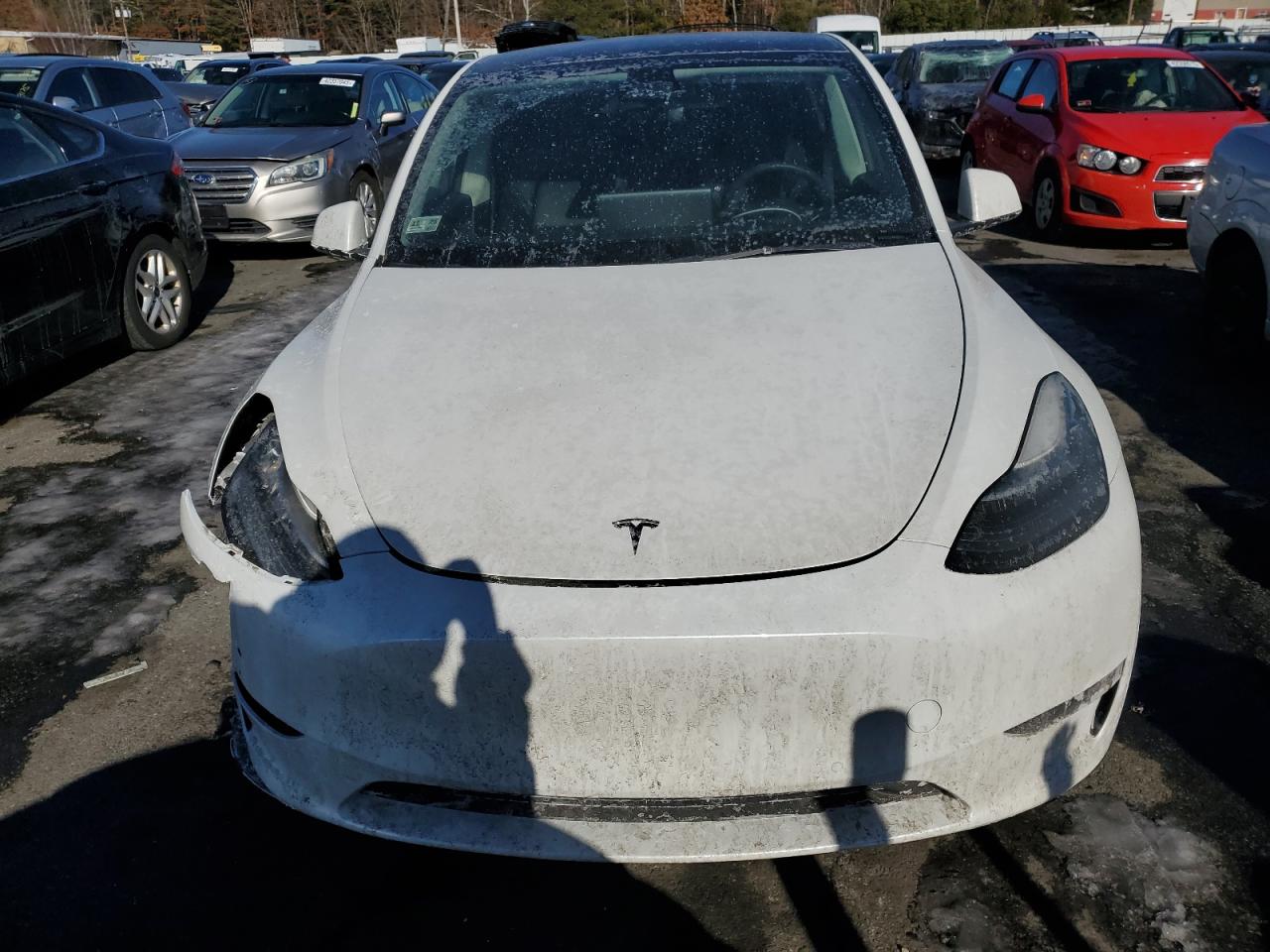 2022 TESLA MODEL Y  VIN:7SAYGDEE7NF307980
