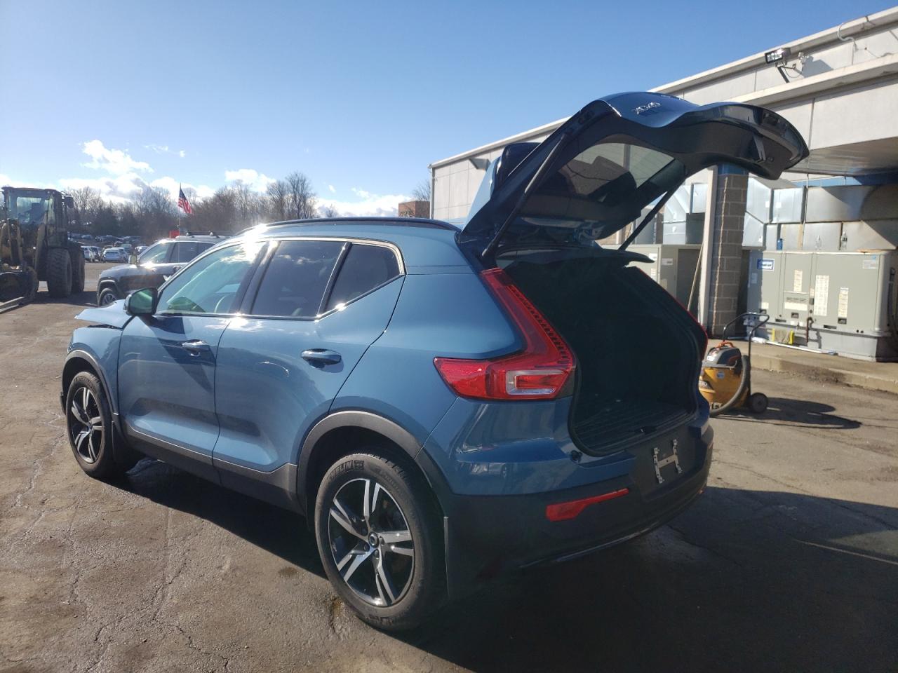 2024 VOLVO XC40 CORE VIN:YV4L12UK3R2208017