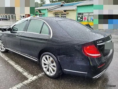 2019 Mercedes-Benz E 300 NONE VIN: