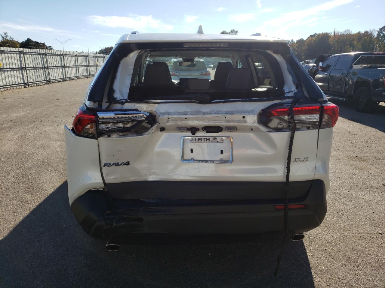 2022 TOYOTA RAV4 XLE PREMIUM VIN:2T3C1RFV7NW233183