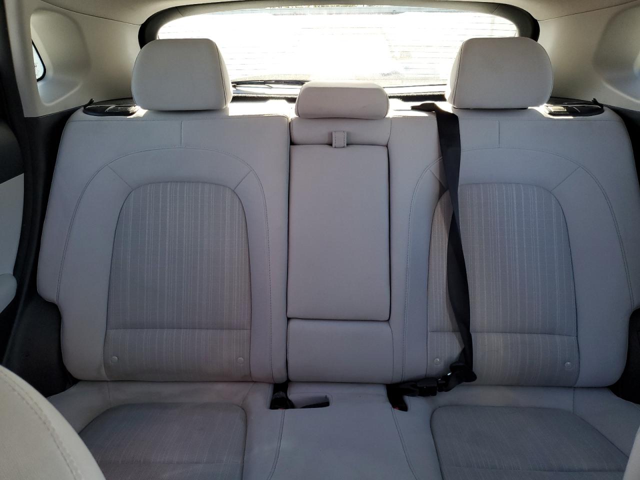 2022 HYUNDAI KONA SEL VIN:1B7GL22N4YS545841