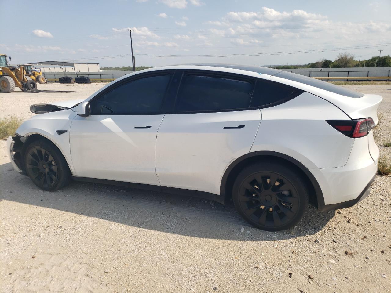 2023 TESLA MODEL Y  VIN:7SAYGDEE4PA047747