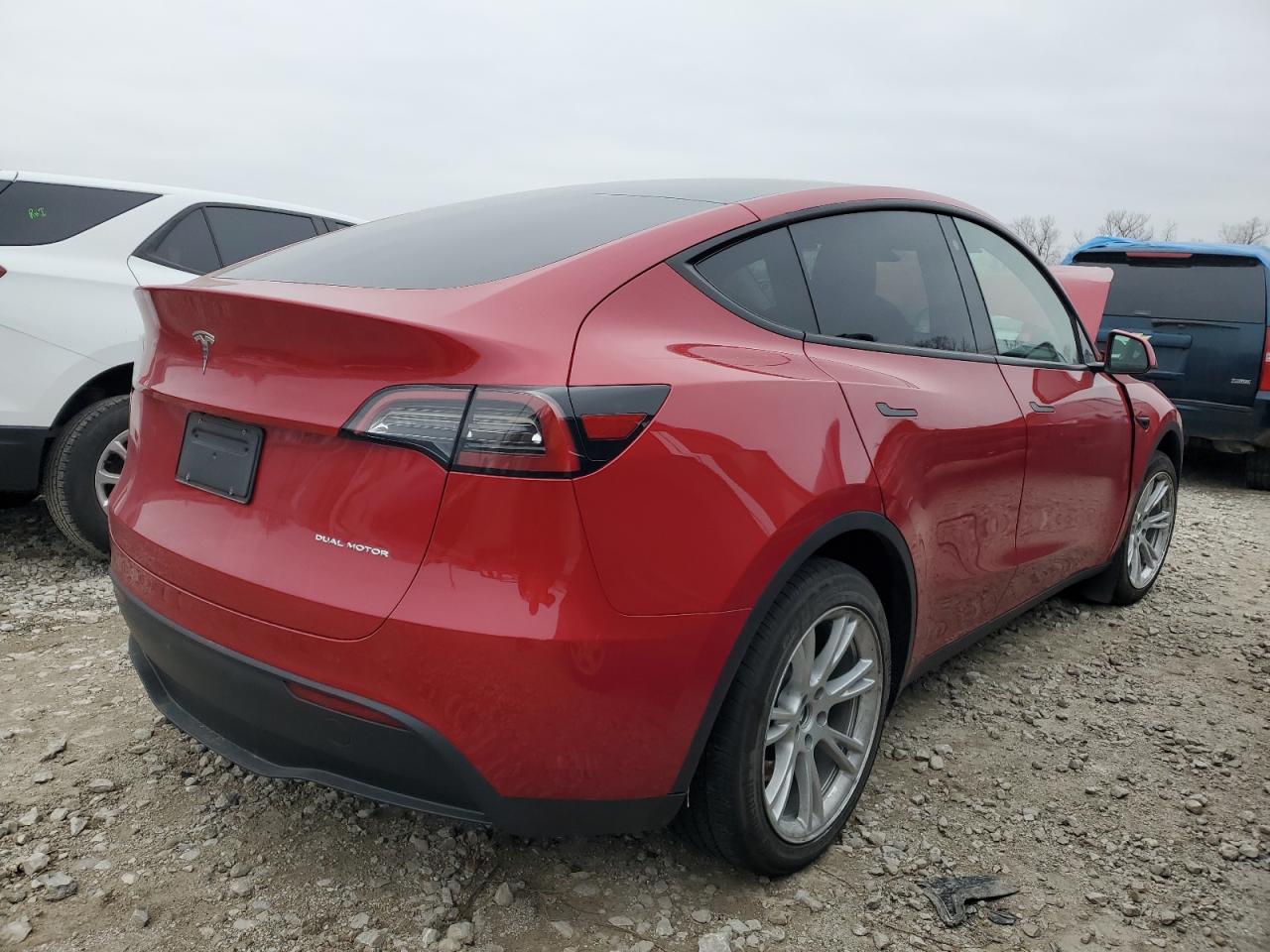 2023 TESLA MODEL Y  VIN:7SAYGDEE6PF669205
