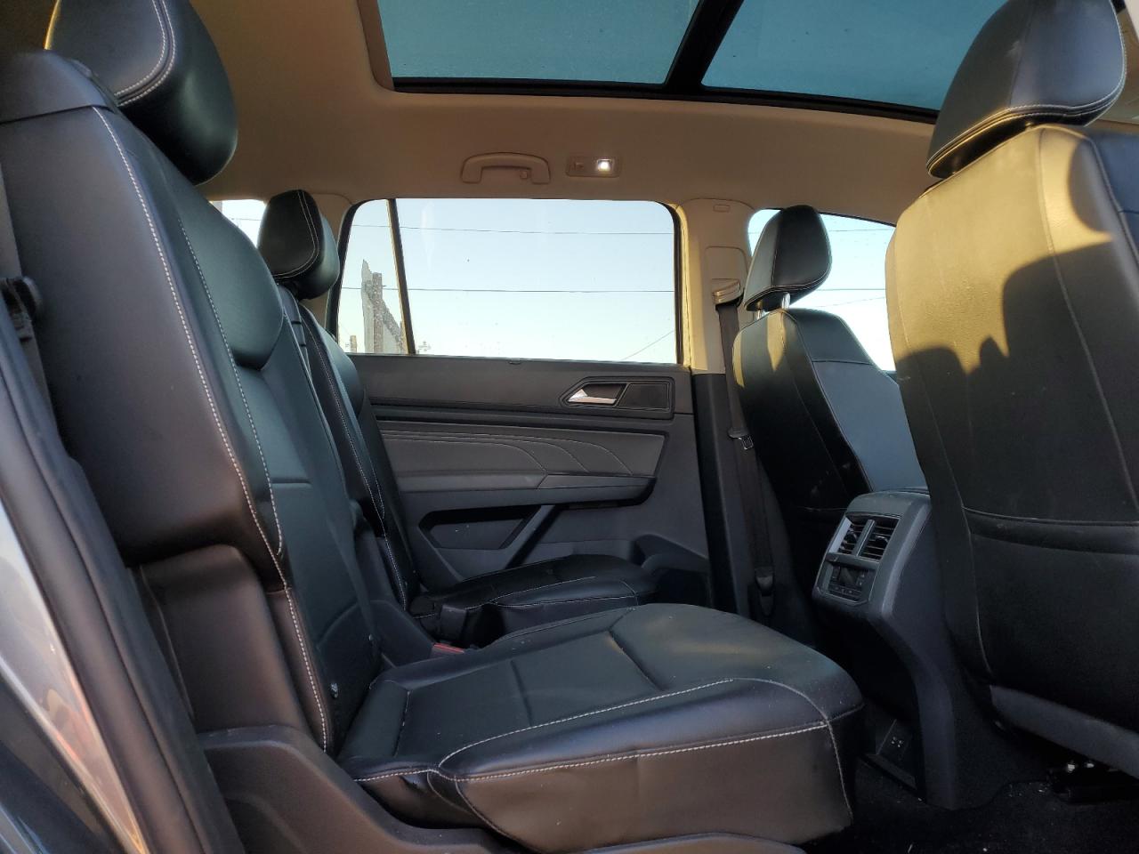 2022 VOLKSWAGEN ATLAS SE VIN:1V2JR2CA4NC550252