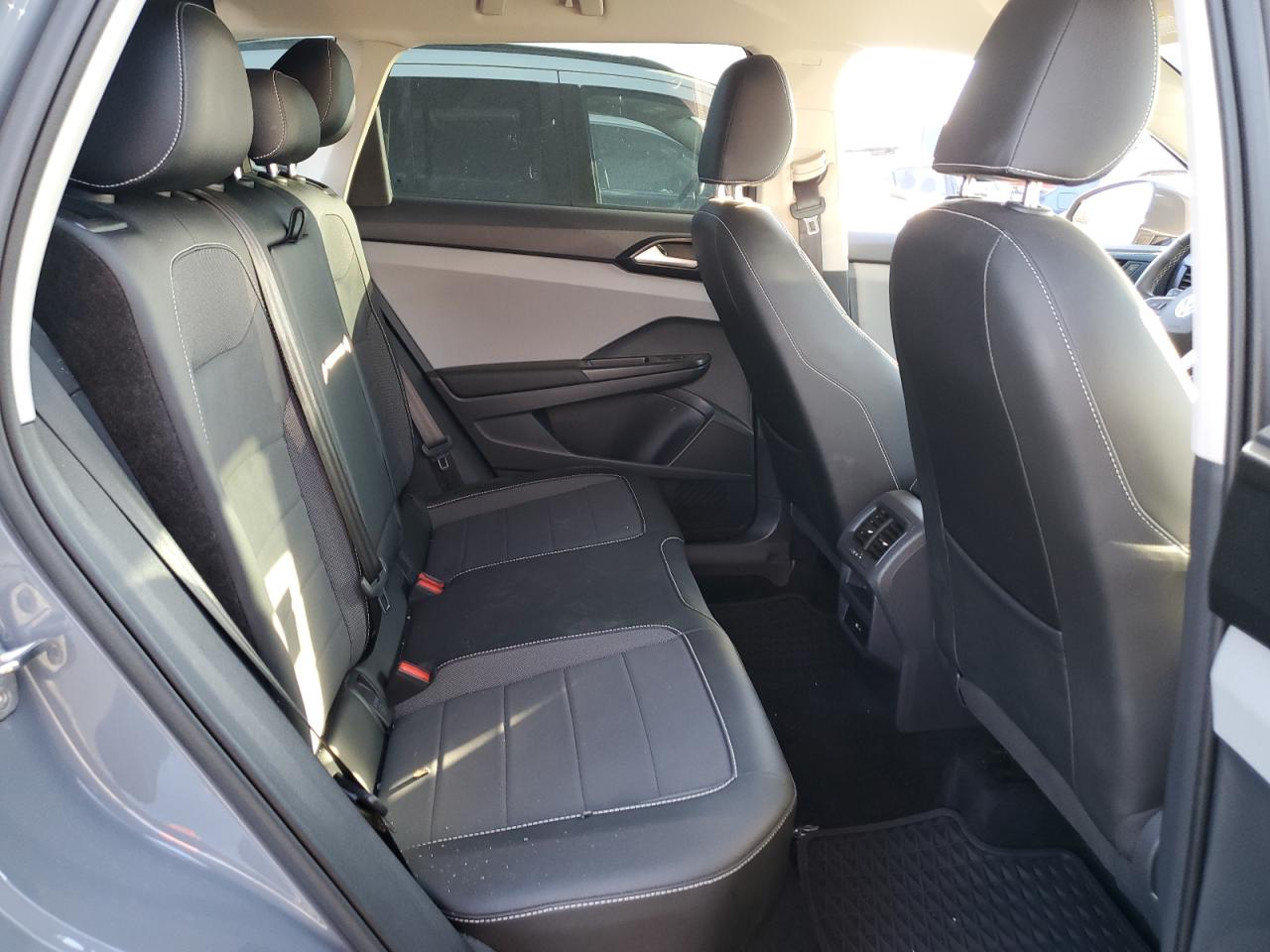 2022 VOLKSWAGEN TAOS SE VIN:3VVYX7B22NM093390