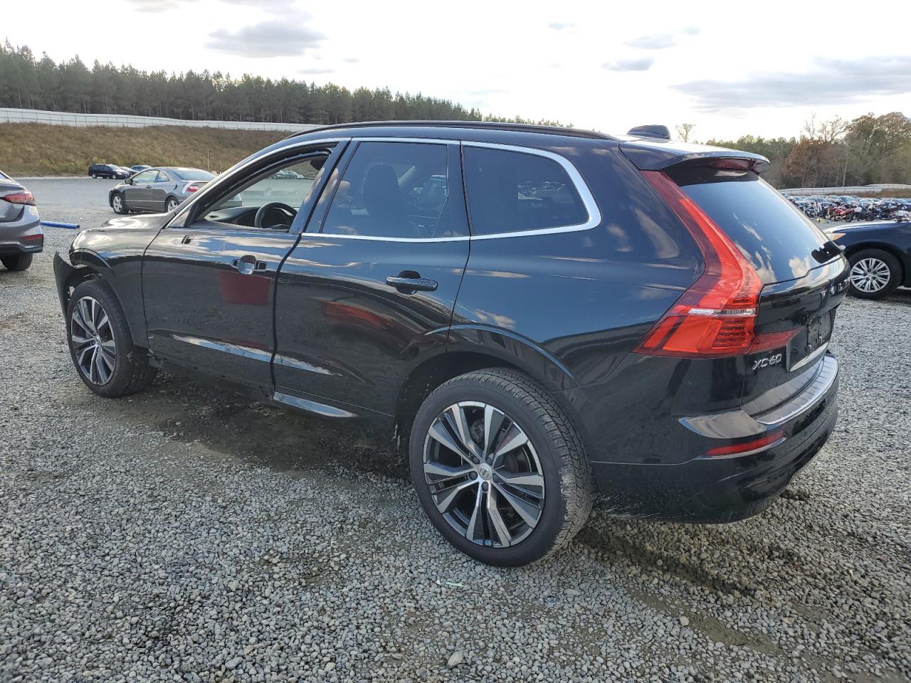 2022 VOLVO XC60 B5 MOMENTUM VIN:YV4L12DK4N1920391