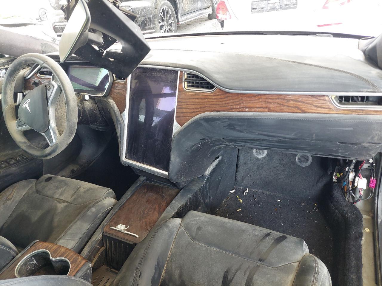 2018 TESL MODEL S VIN:5YJSA7E27JF******