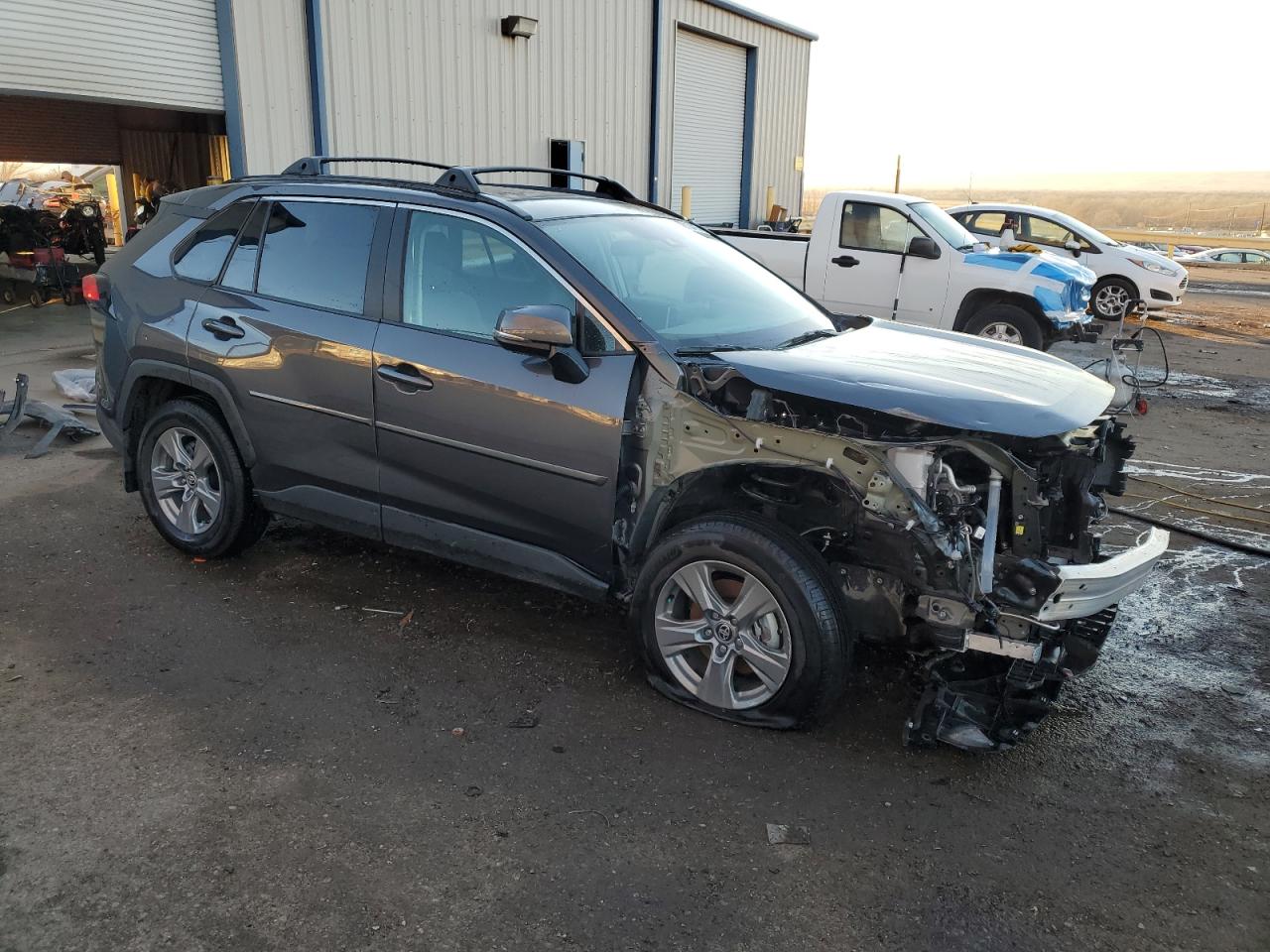 2024 TOYOTA RAV4 XLE VIN:2T3P1RFV1RW464748