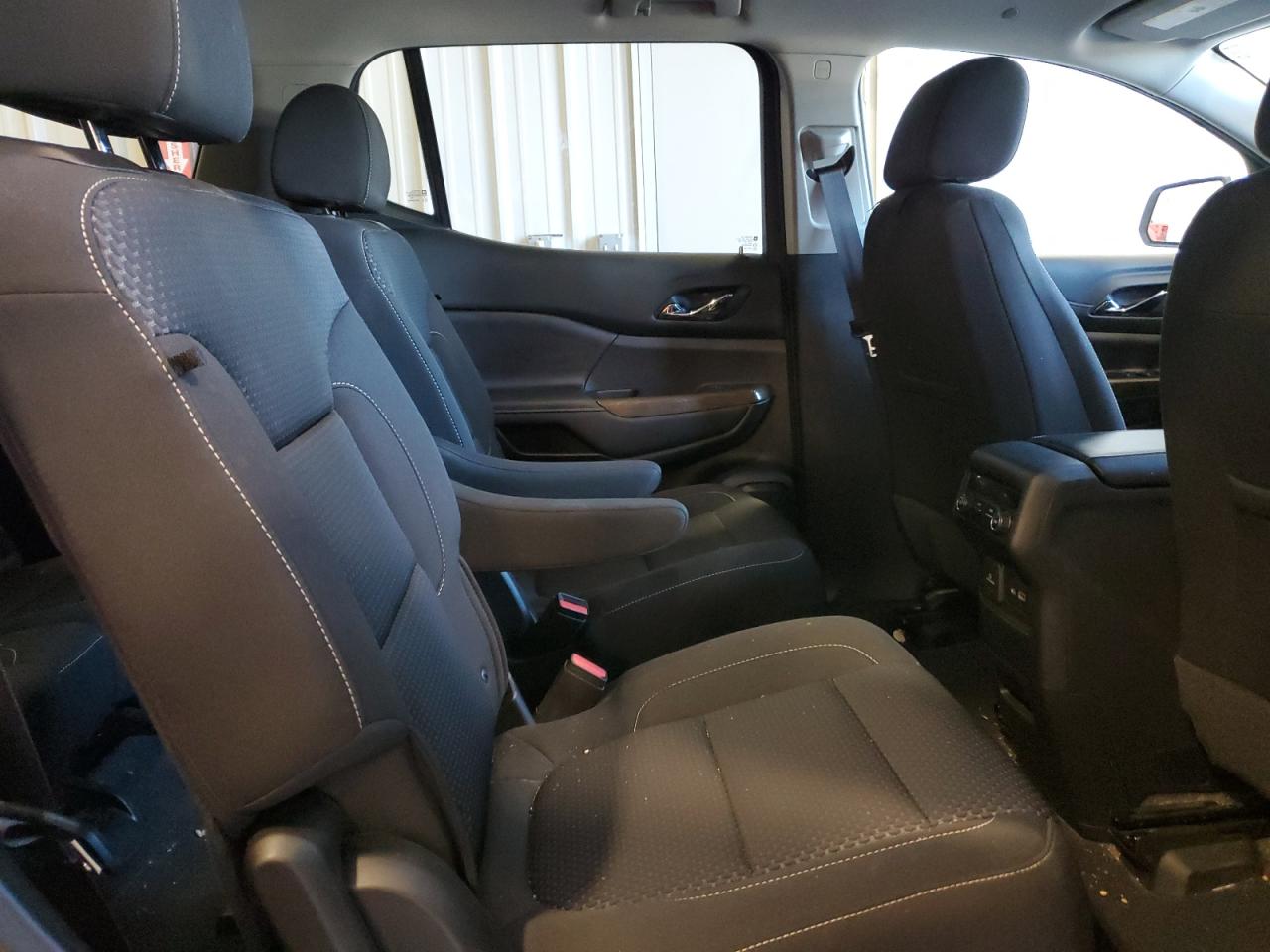 2022 GMC ACADIA SLE VIN:1GKKNKL48NZ152314