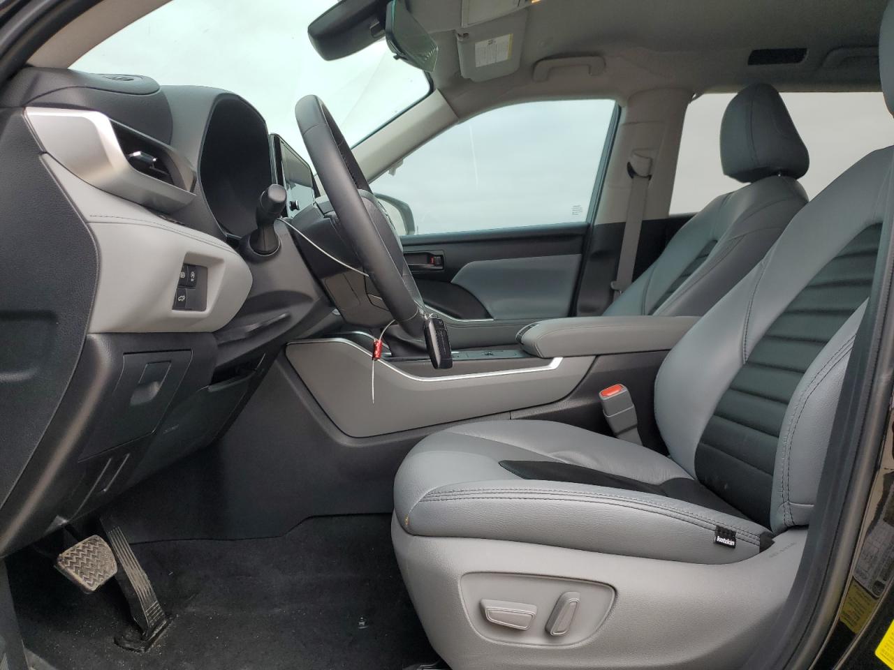 2024 TOYOTA HIGHLANDER LE VIN:5TDKDRAH5RS052255