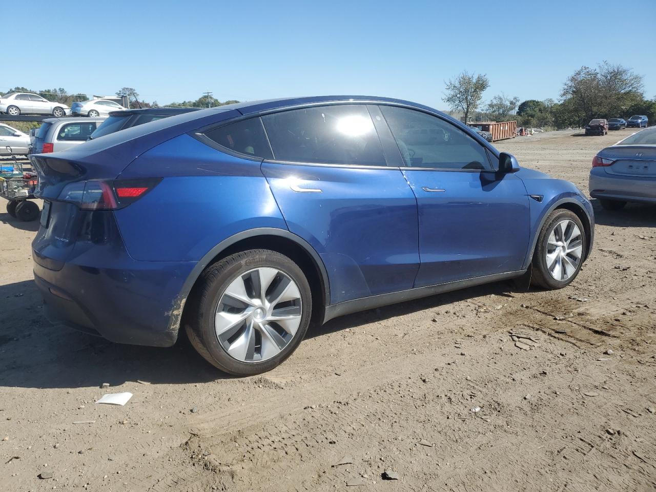 2023 TESLA MODEL Y  VIN:7SAYGDEE3PF745236