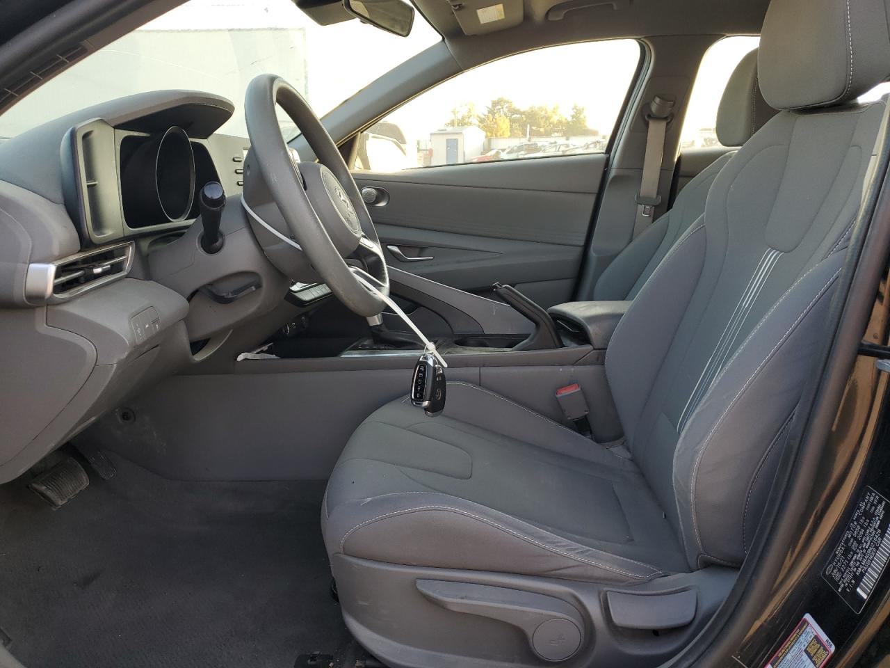 2022 HYUNDAI ELANTRA SEL VIN:KMHLM4AG9NU216428