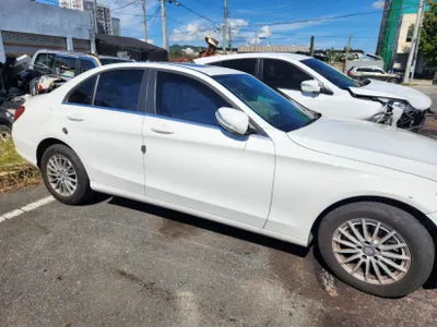 2015 Mercedes-Benz C 200 VIN:
