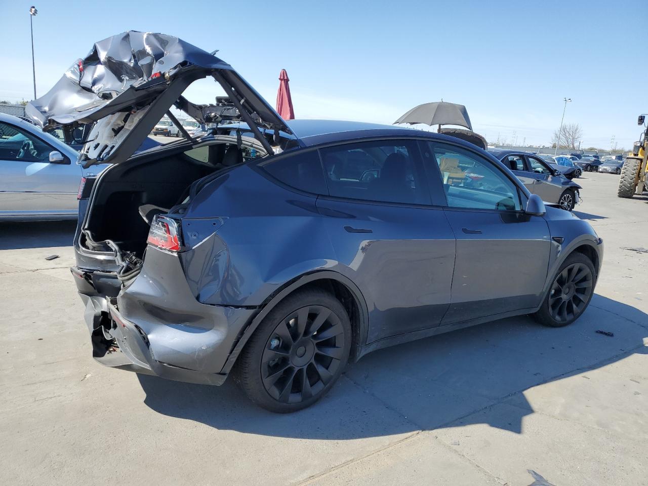 2023 TESLA MODEL Y  VIN:7SAYGAEE9PF627707