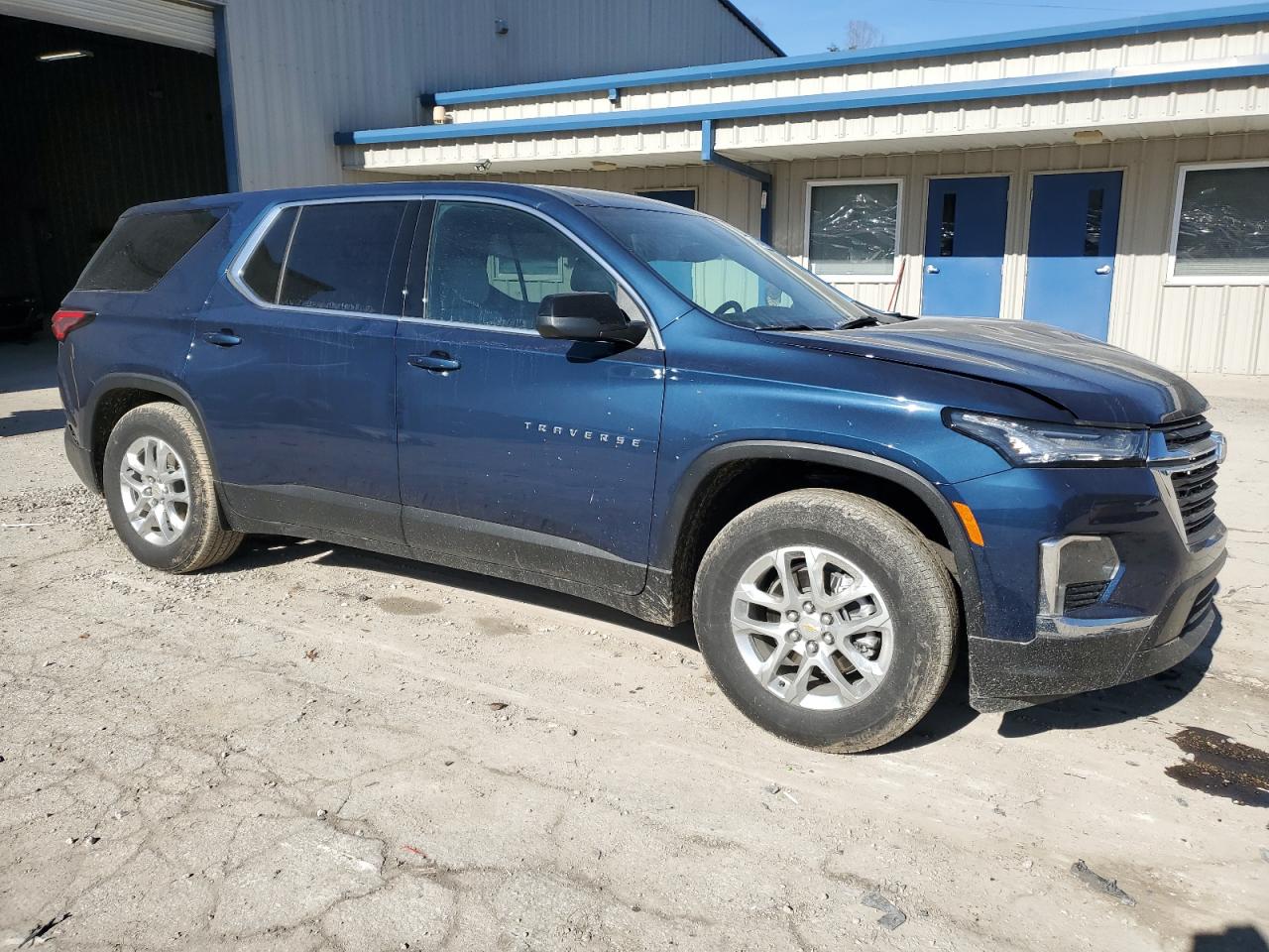 2022 CHEVROLET TRAVERSE LS VIN:1GNEVFKW6NJ176653