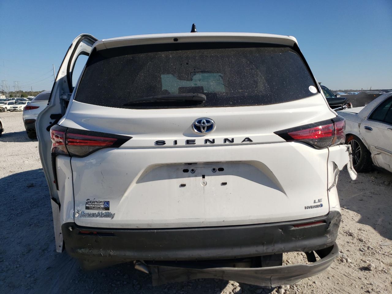 2022 TOYOTA SIENNA LE VIN:5TDKRKEC4NS105190