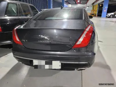 2019 Jaguar XJS SAJAJ26D0K8W20375 VIN:SAJAJ26D0K8W20375