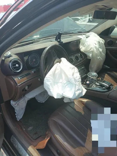 2016 Mercedes-Benz E 220 VIN: