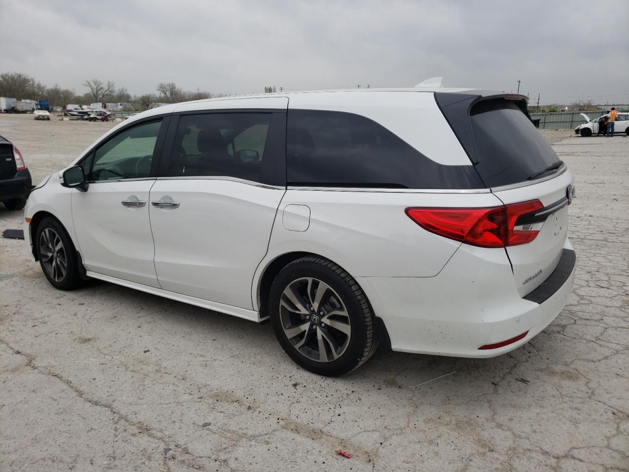 2023 HONDA ODYSSEY TOURING VIN:5FNRL6H83PB049555