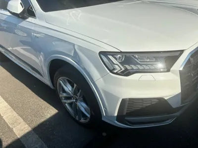 2023 Audi Q7 VIN: