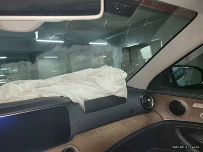 2017 Mercedes-Benz E 300 WDDZF4KB6HA250933 VIN:WDDZF4KB6HA250933