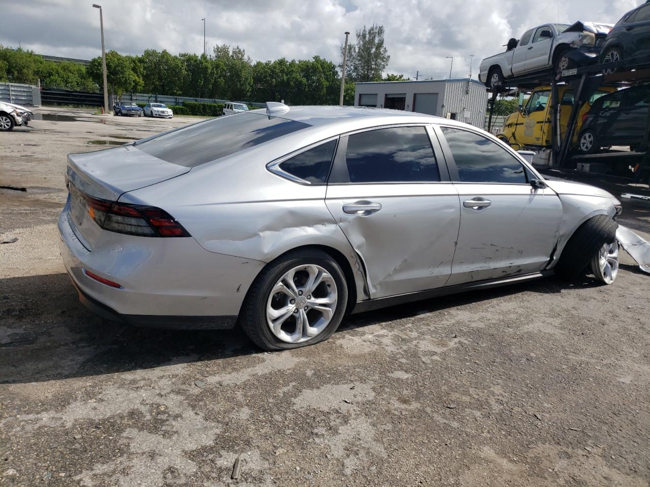 2024 HONDA ACCORD LX VIN:1HGCY1F25RA033203