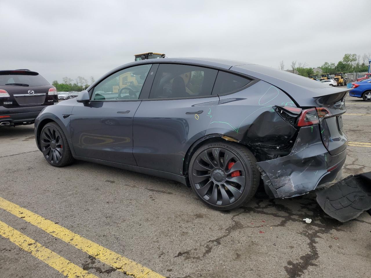 2023 TESLA MODEL Y  VIN:7SAYGDEF4PF937435