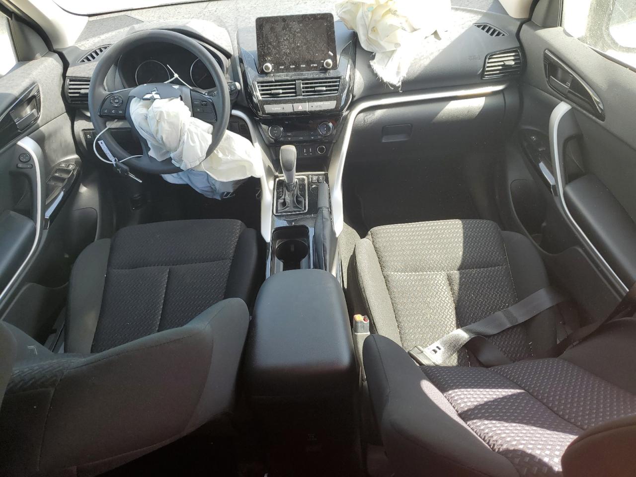 2022 MITSUBISHI ECLIPSE CROSS LE VIN:1FAFP552X2A222769